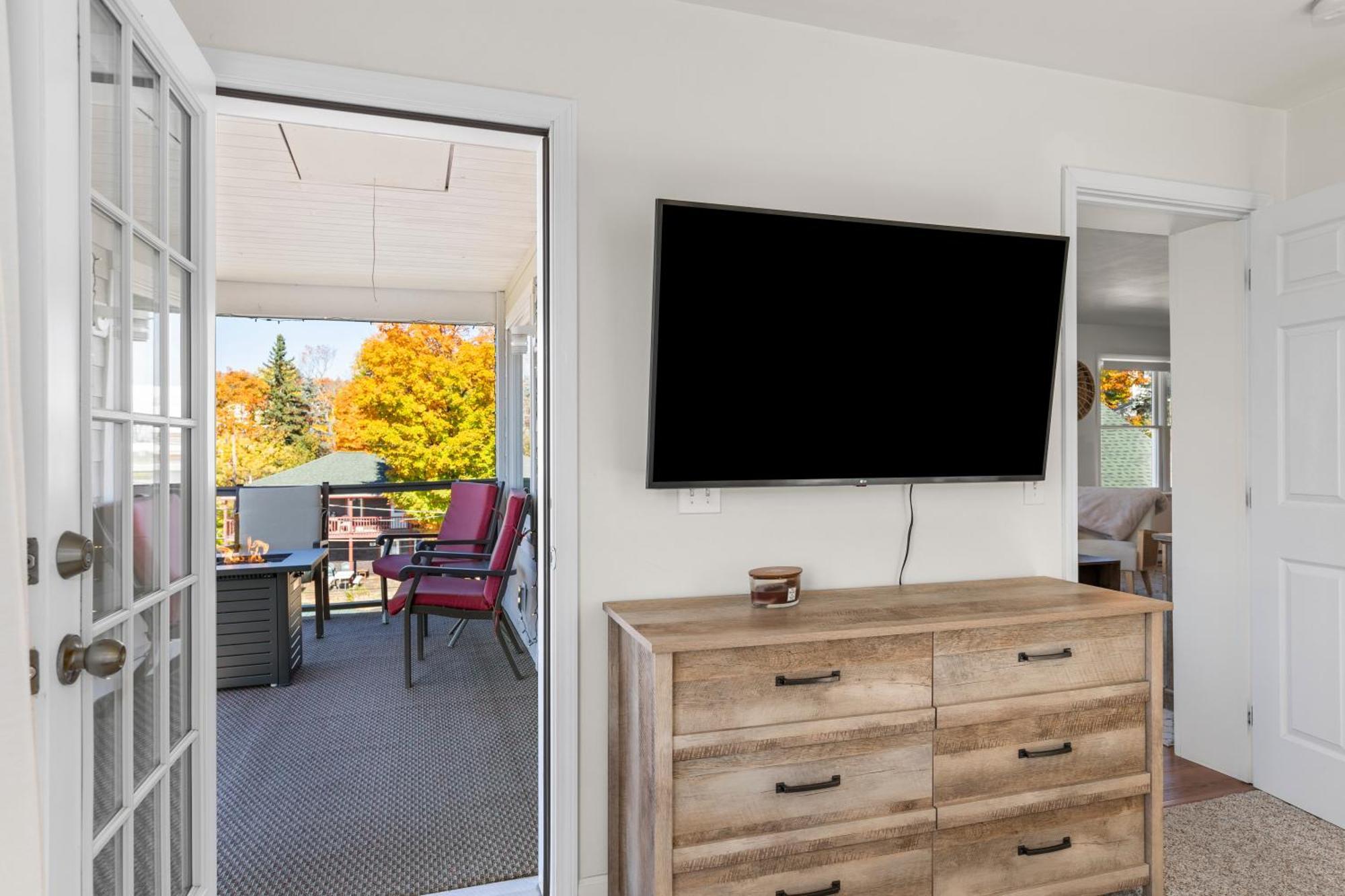 Central Lake Placid views Exterior foto